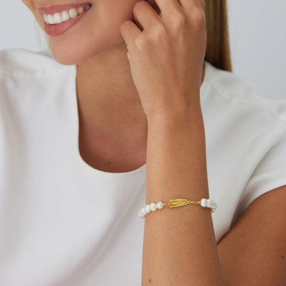 Pulseira Nossa Senhora de Fátima em Prata Dourada com Pérolas