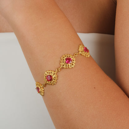 Pulseira Rainha Vermelho em Prata dourada
