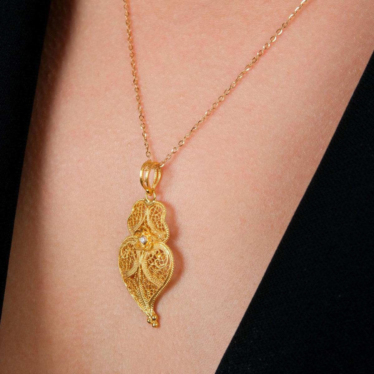 Colar Coração de Viana M em Ouro 19,2Kt e Diamante