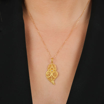 Colar Coração de Viana M em Ouro 19,2Kt e Diamante