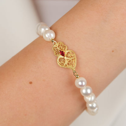 Pulseira Coração de Viana Vermelho em Prata Dourada