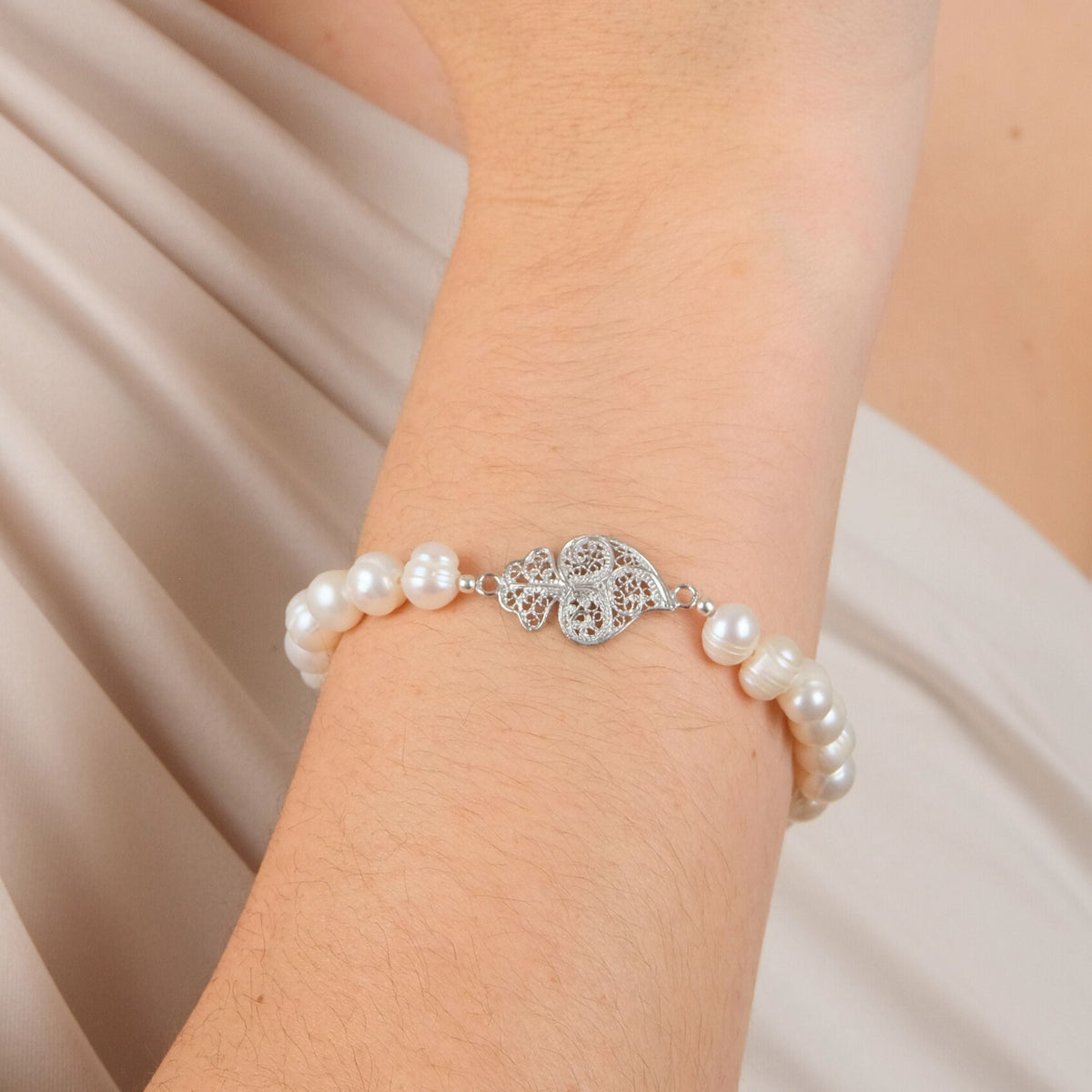Pulseira Coração de Viana em Prata com Pérolas