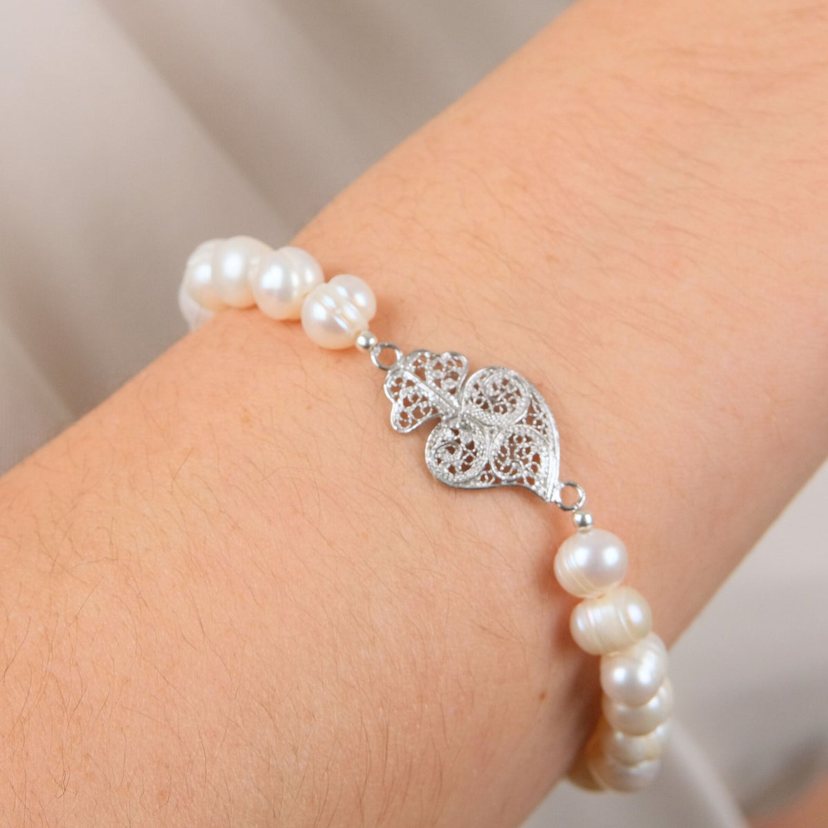 Pulseira Coração de Viana em Prata com Pérolas