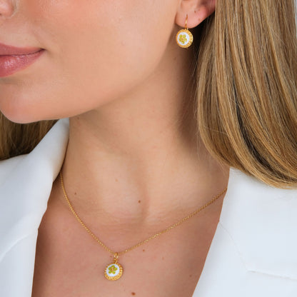 Conjunto Caramujo Branco e Verde em Prata Dourada