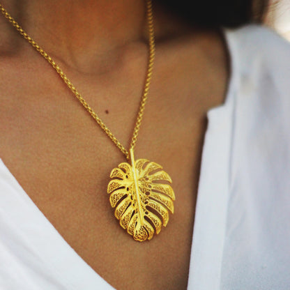 Colar Monstera XL em Prata Dourada
