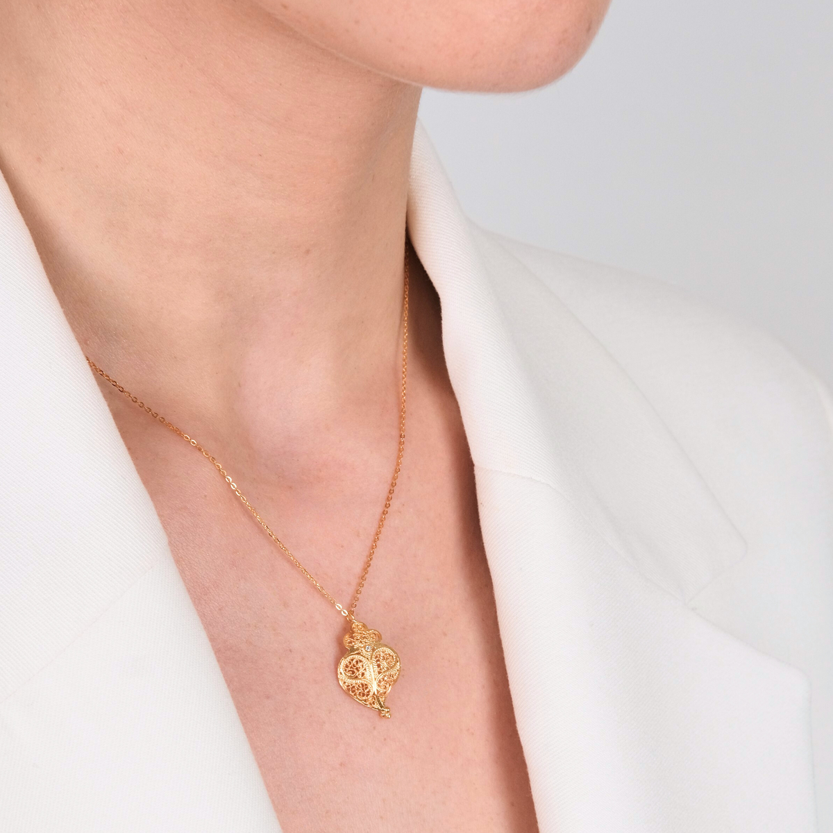 Colar Coração Cheio em Ouro 19,2Kt com Diamante