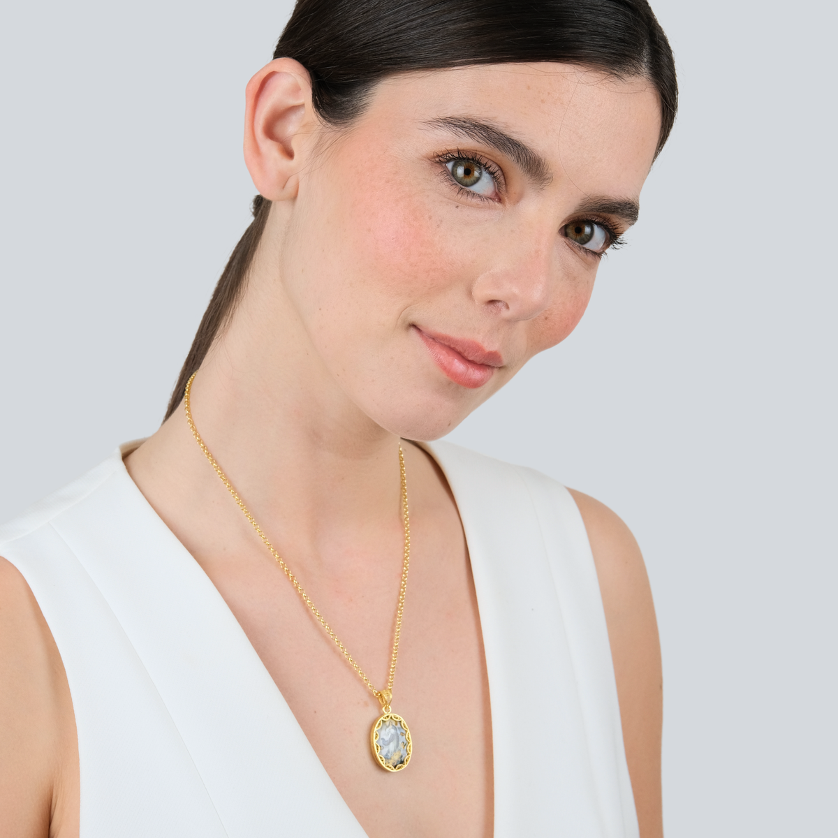 Colar Nossa Senhora da Conceição em Prata Dourada