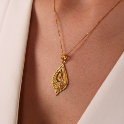 Colar Lágrima Flor em Ouro 19,2Kt com Diamantes